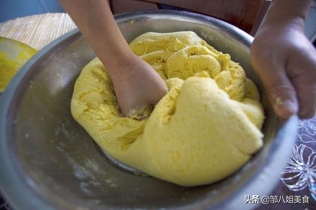 吉林粗粮黑玉米面馒头,夏天要多吃玉米面教你新吃法