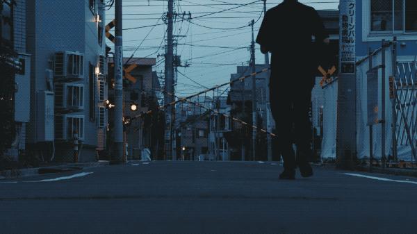 日本每年3万人自杀,韩星自杀成风…他探访3大自杀圣地,让人心惊