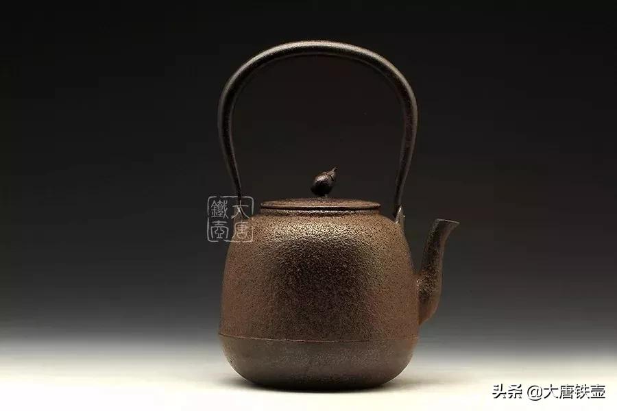 如何选购一把日本铁壶,怎么样选择一把好铁壶茶具