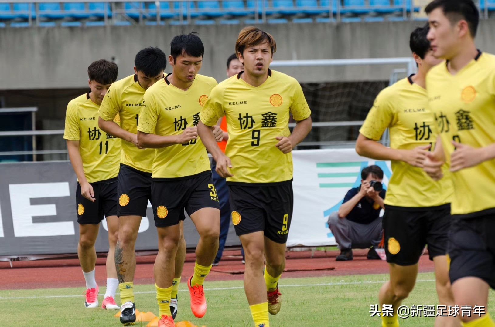 迪力木拉提上海足球,中国足球运动员迪力木拉提