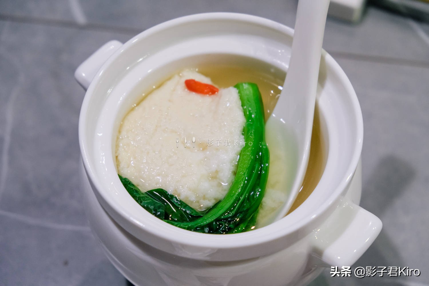 香辣味道让你一口接一口停不下来,喜欢吃辣的就选香辣的很过瘾