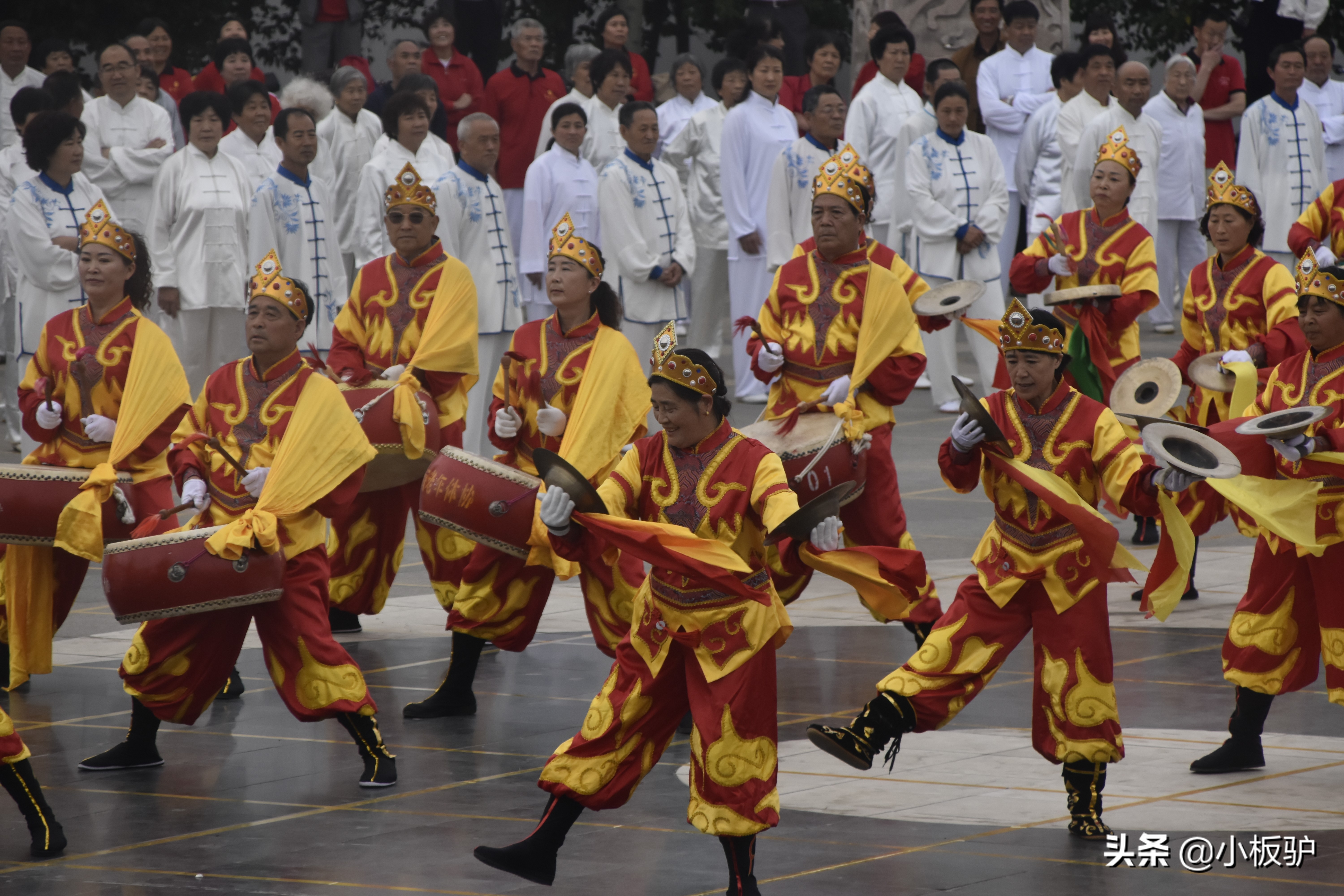 激情锣鼓表演,秧歌威风锣鼓表演完整版