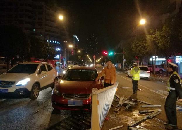 汽车上合法的防身工具有哪些,车上放上这几样防身工具