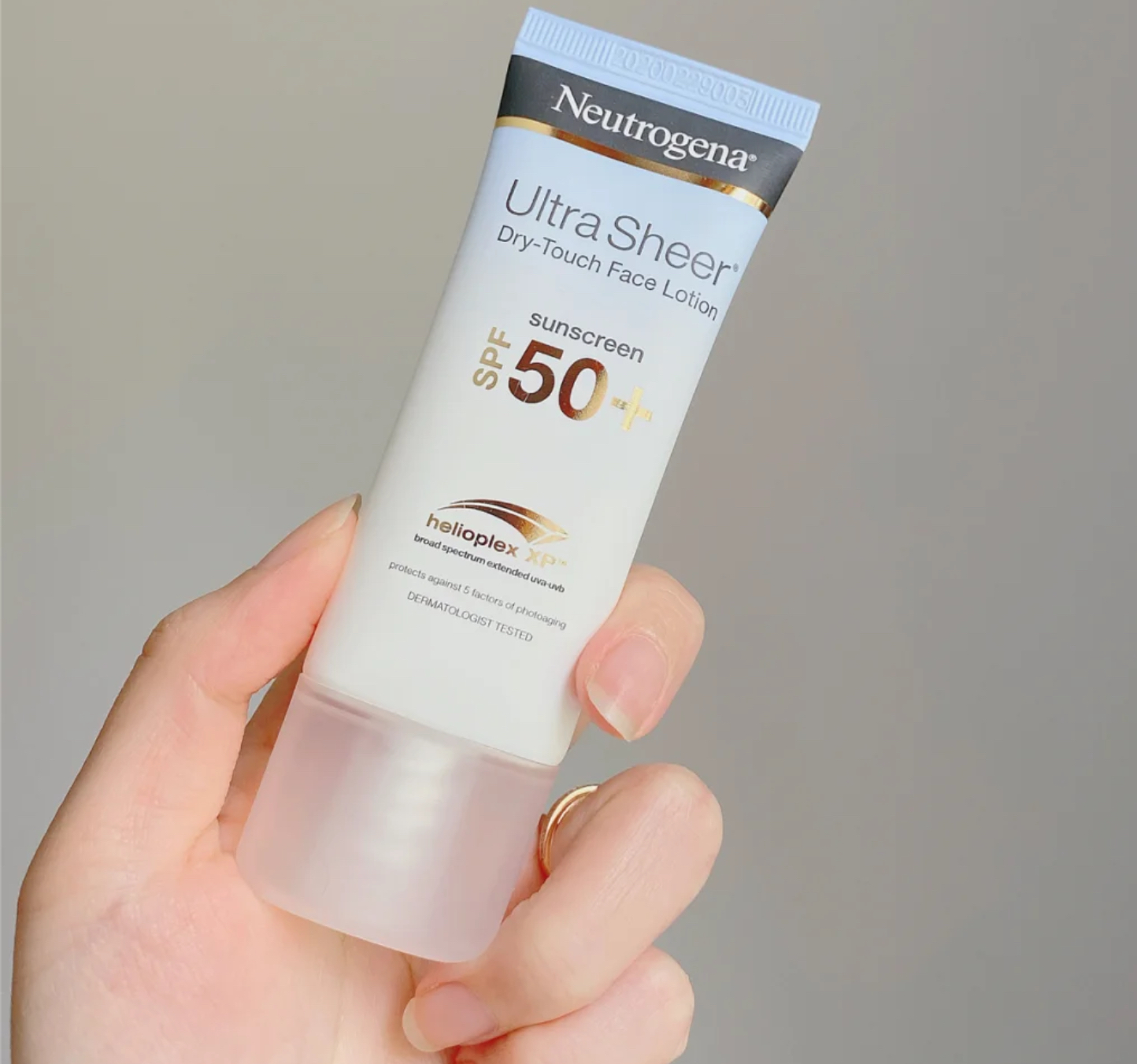 怡思丁防晒霜搓泥吗,怡思丁小金帽防晒搓泥怎么回事