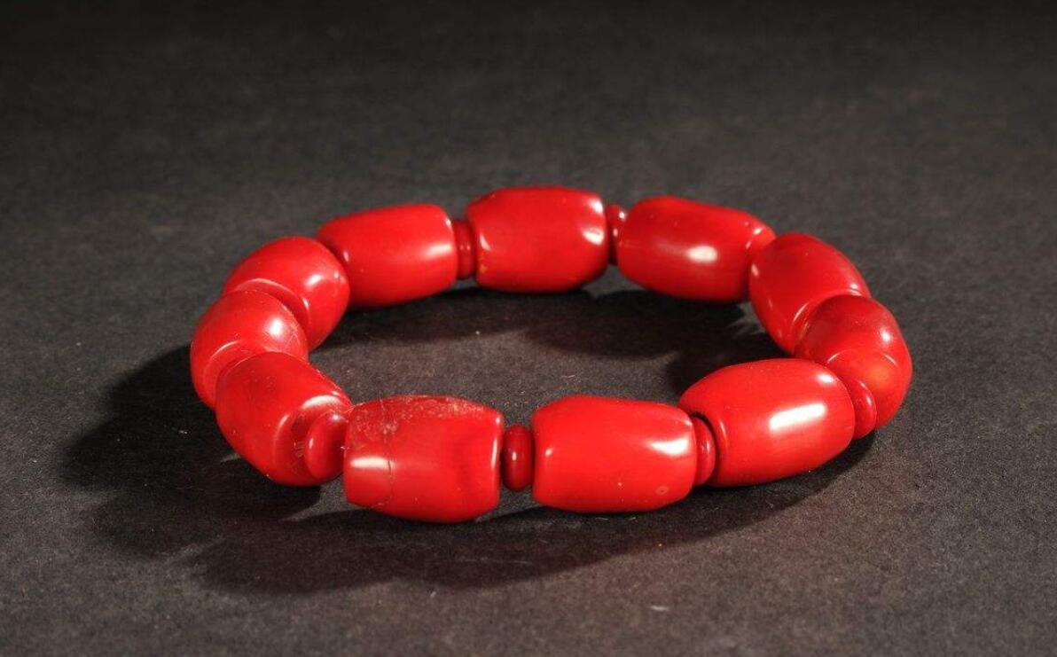 清朝文官五品勋章,清朝官员都要戴珠子