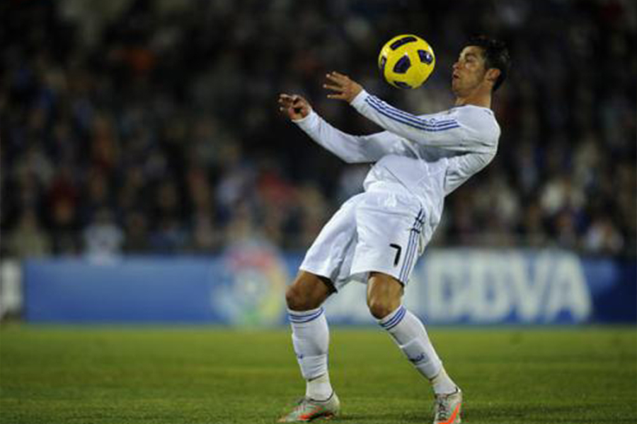 足球基本功训练10个绝佳步法,足球基本功怎么训练