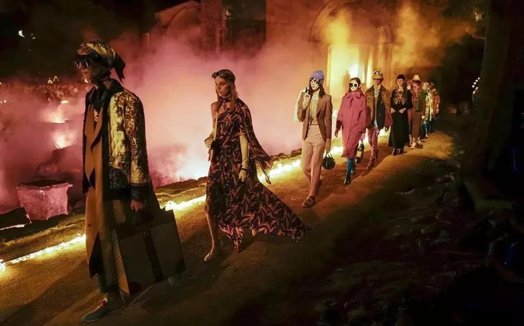 gucci和balenciaga联名,gucci和balenciaga鞋子哪个好