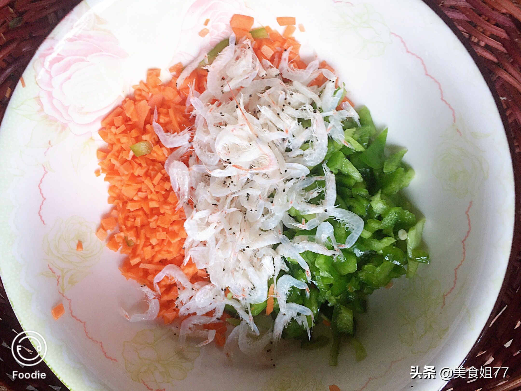 3个鸡蛋一盘菜,3个鸡蛋6个虾