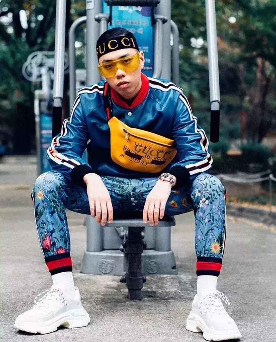 穿衣搭配男生网红款,经典直男运动穿搭