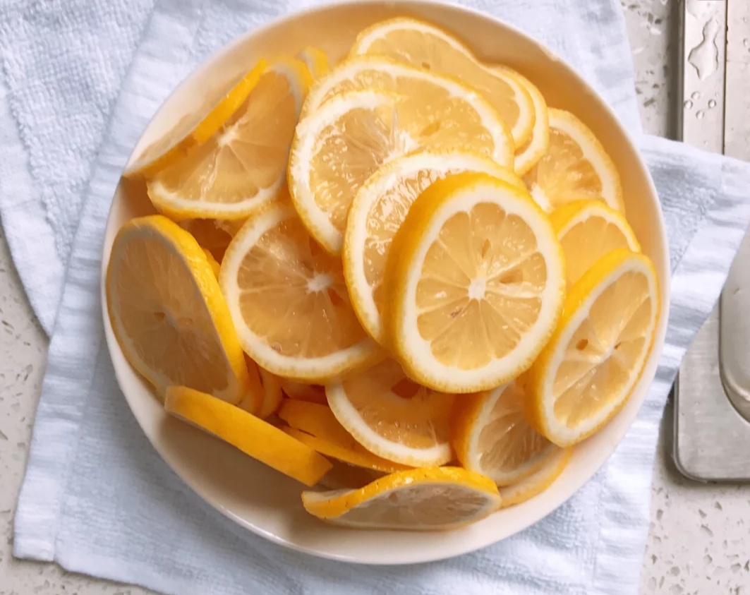 百香果柠檬蜂蜜做法有美白效果吗,柠檬百香果白天喝真的美白吗