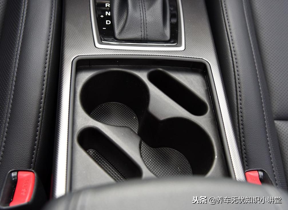 买二手现代名图合适吗,买现代名图好还是买现代朗动好