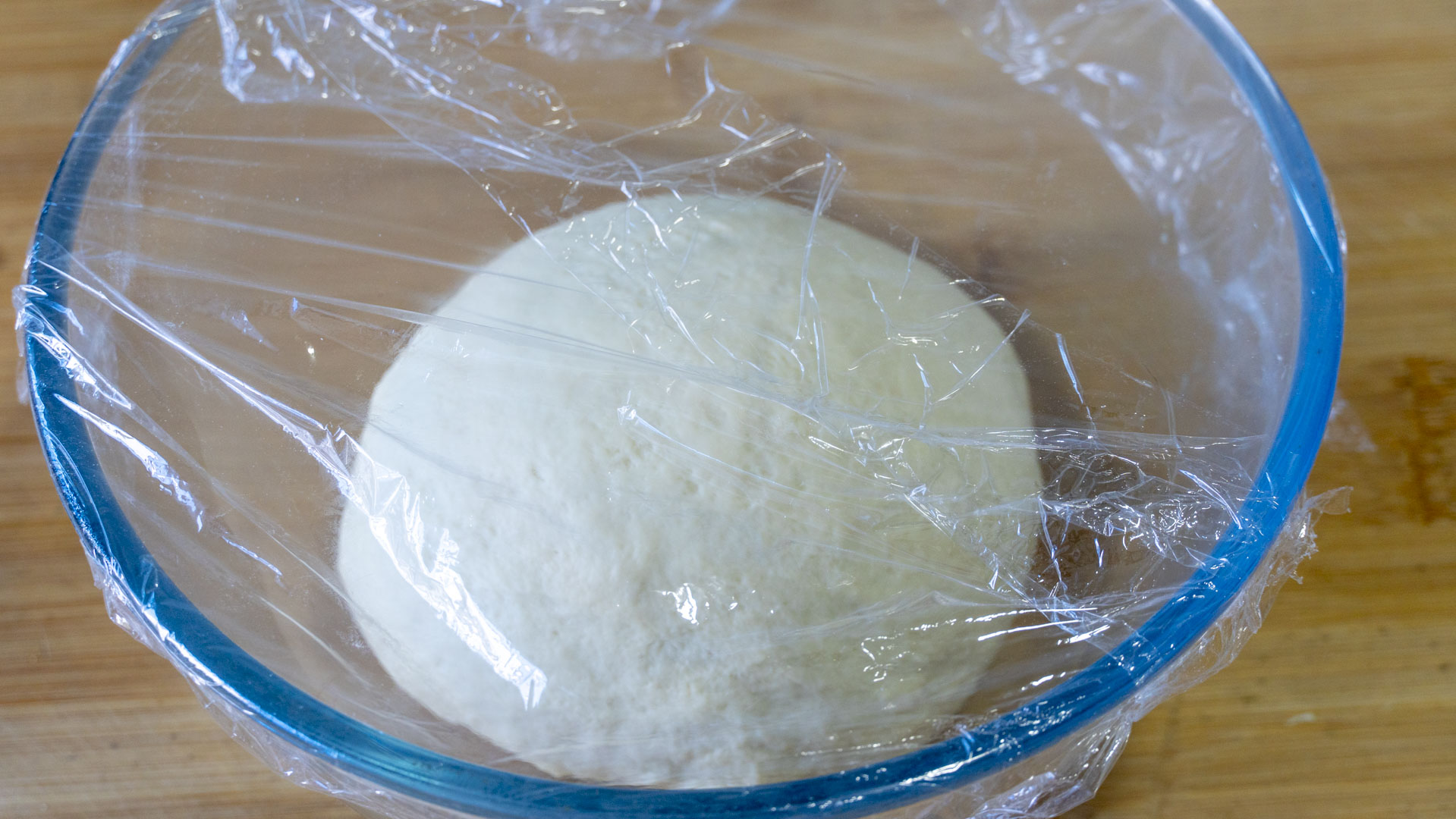 蓬松酥脆油条的家常做法,在家做油条香酥可口健康营养