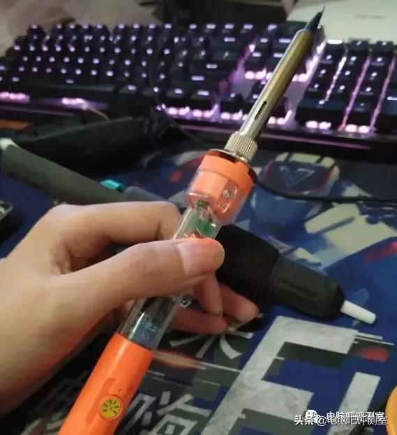 鼠标滚轮键失灵拆解修复,鼠标总是连击怎么修复