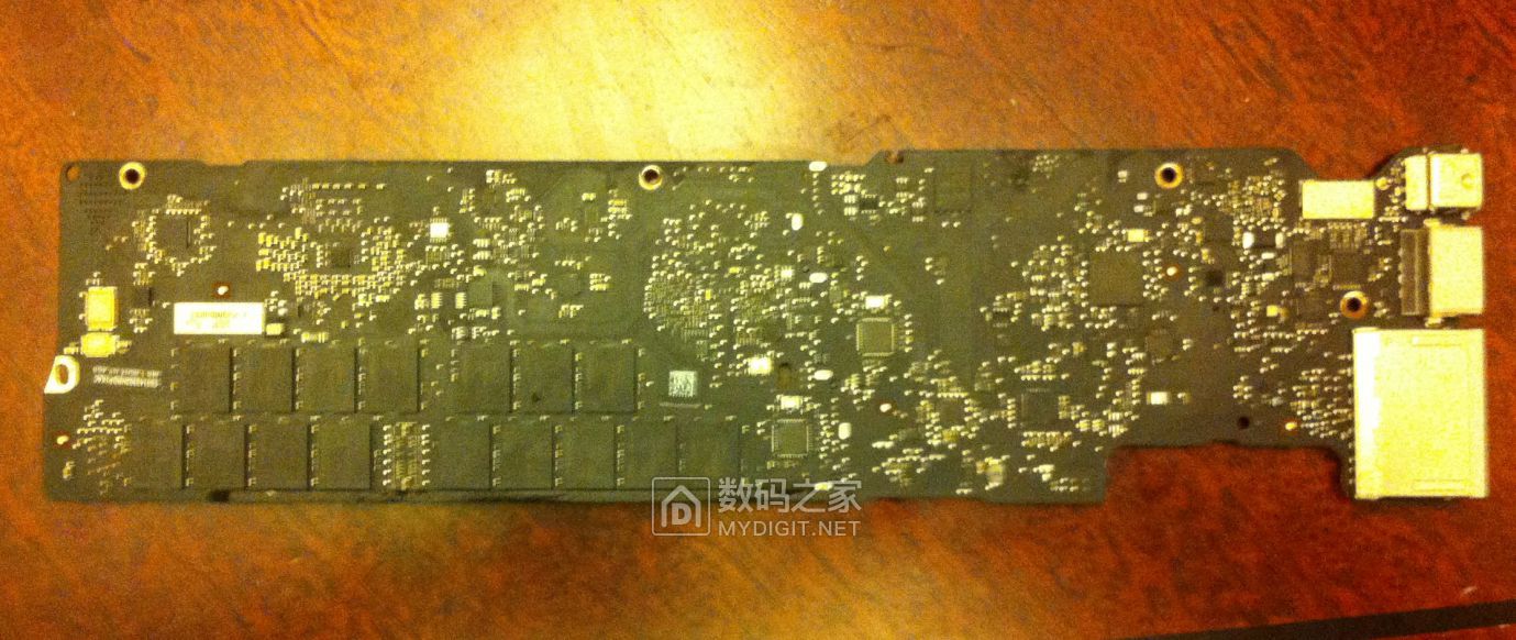 苹果笔记本macbookair7999,苹果笔记本11.6寸macbookaira1370