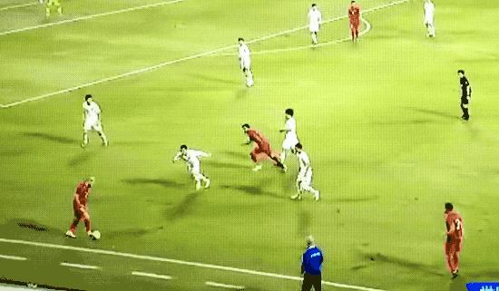 国足1-2负乌兹别克斯坦赛后,国足0-1不敌叙利亚全程解说