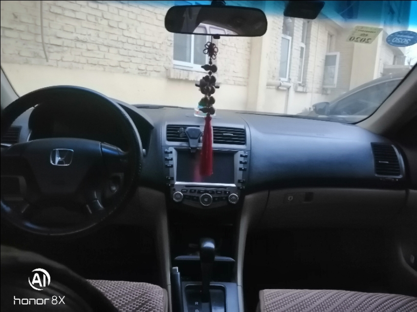 06年6代雅阁2.0自动挡,06年雅阁七代半2.4怎么开