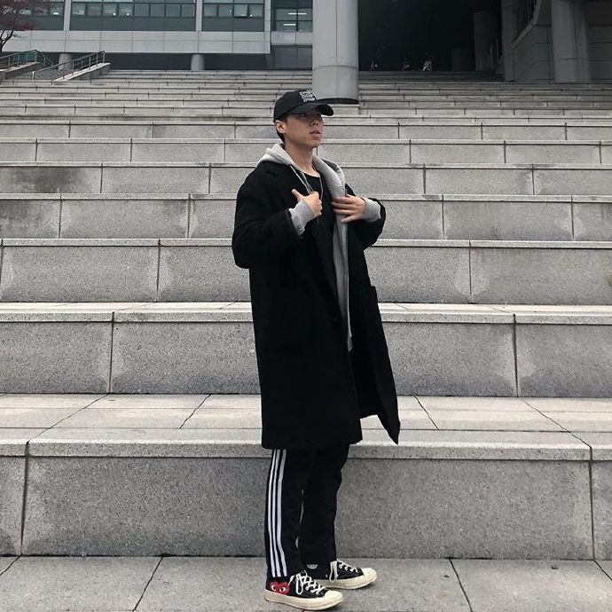 一周穿搭风格不重样男生,一周七天穿搭男生搞笑版