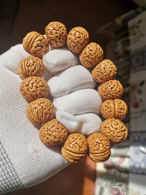 个位数文玩推荐,1800能买什么文玩