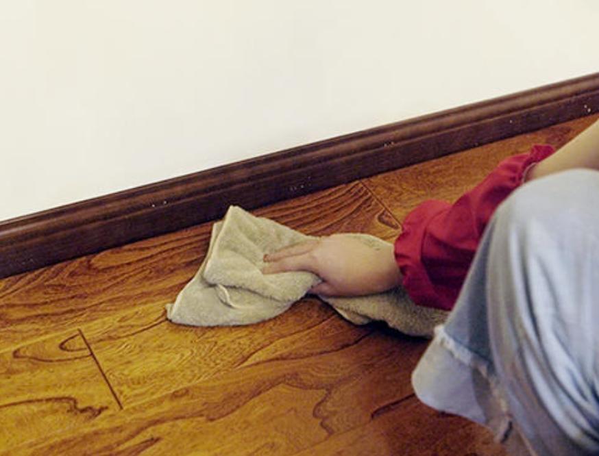 怎样给地板打蜡最好看,地板打蜡的制作方法