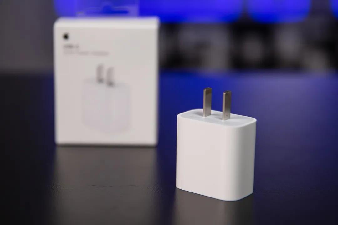 iphone12到12pro哪个值得入手,iphone12-12pro