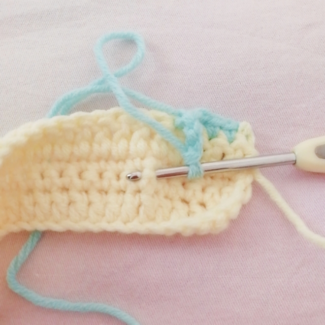 一片式玫瑰花钩织教程,一片一片玫瑰花钩织教程完整