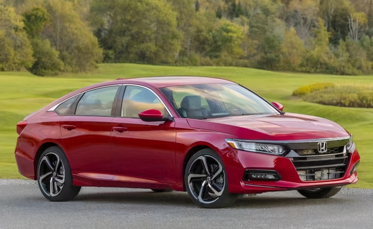 2010年宝马5系520li二手车,2018款宝马5系二手车值得买吗