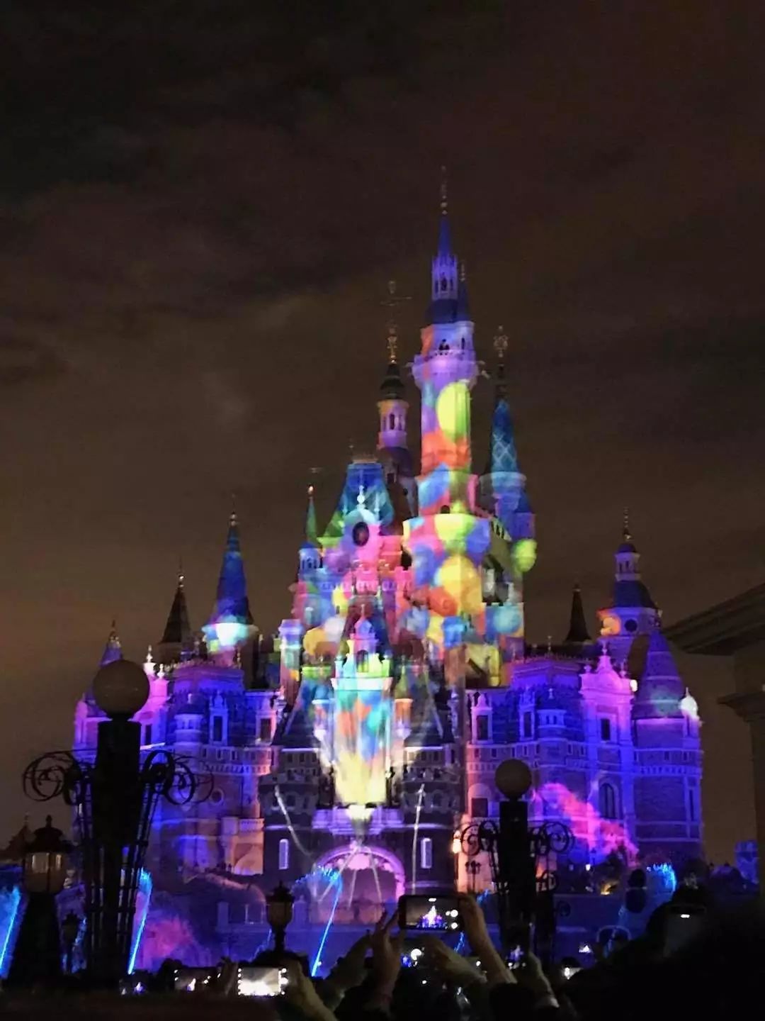 迪士尼必打卡的十个地方,打卡迪士尼纯玩三日