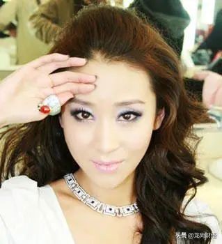 做微商怎么引流找客源加好友,微商怎么免费加客源