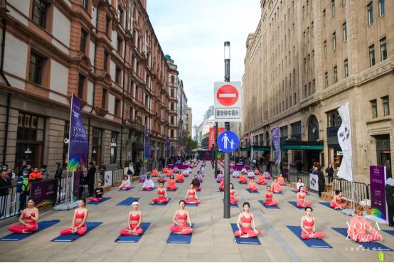BYMB携手上海南京路步行街2021ShanghaiYoga