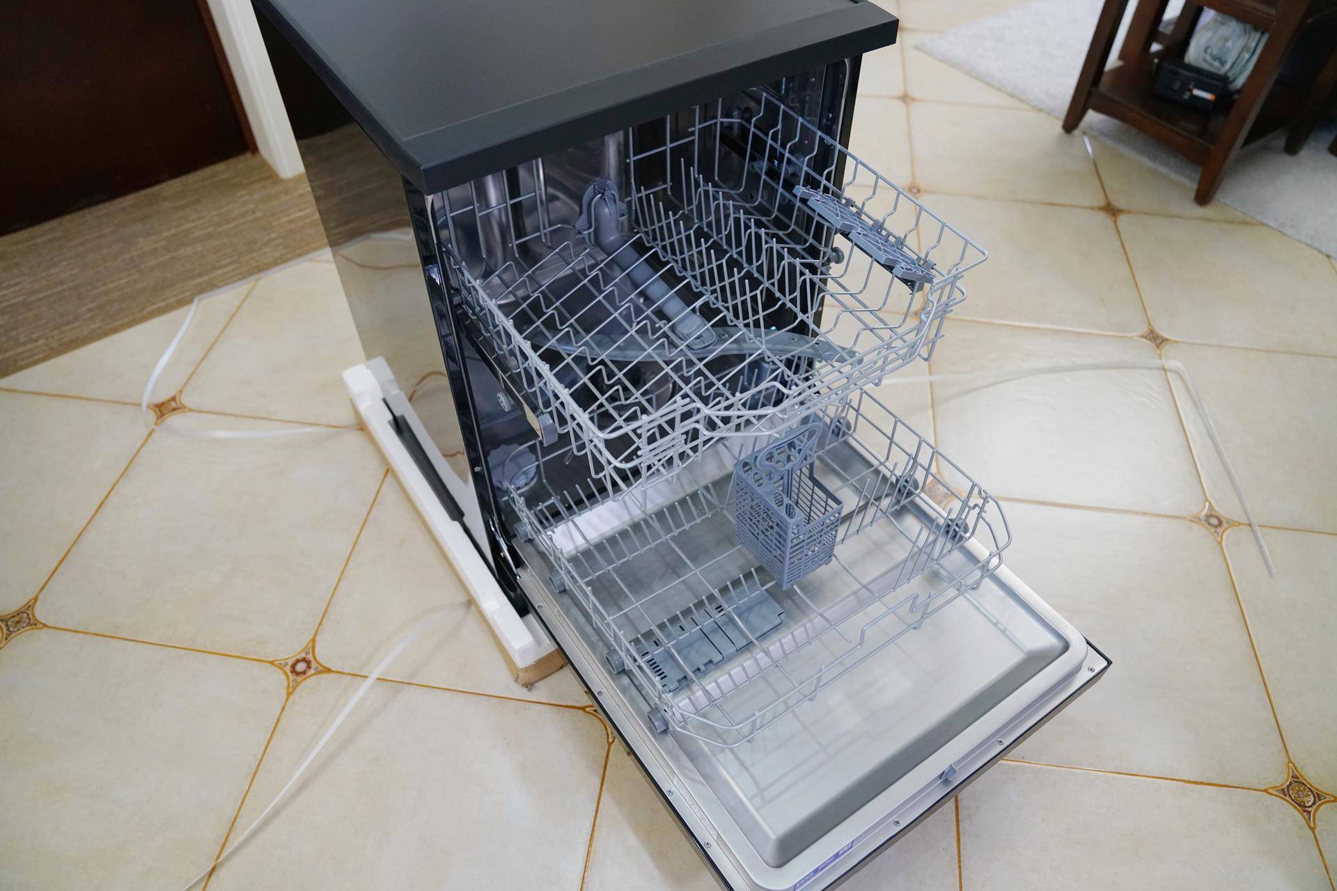 海尔洗碗机cn13,海尔553多少钱买合适