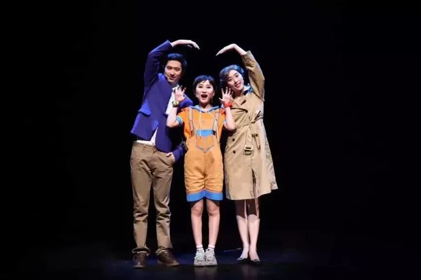 我的爸爸也是超级英雄！亲子剧《恐龙老爸》震撼登陆南京