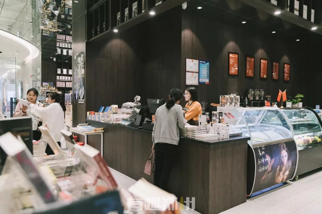 钟书阁郑州,最美书店钟书阁