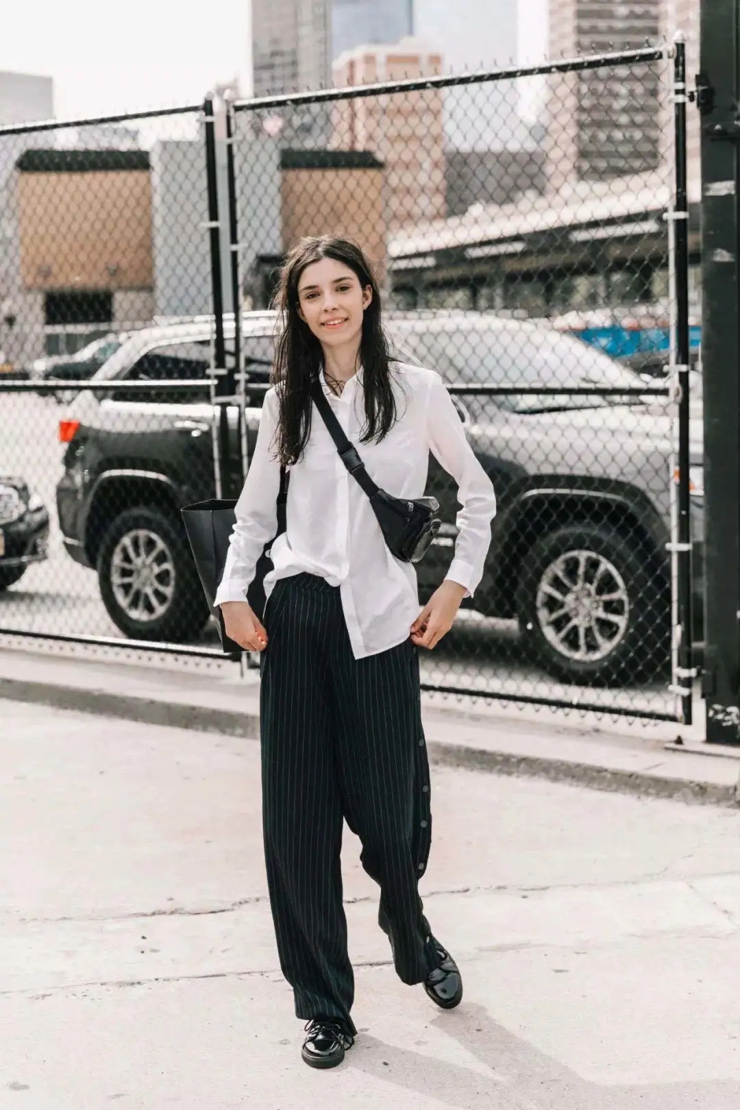 平胸女孩穿啥都好看,平胸女孩穿衬衫