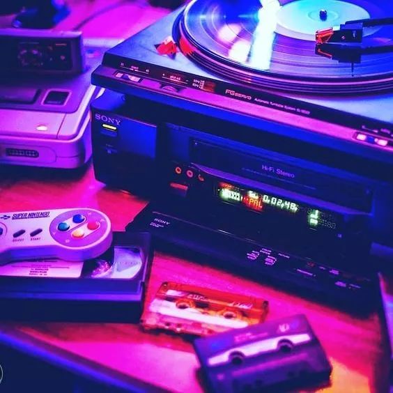 1999音乐故事：那一年的周杰伦、*月天五**、陈奕迅们