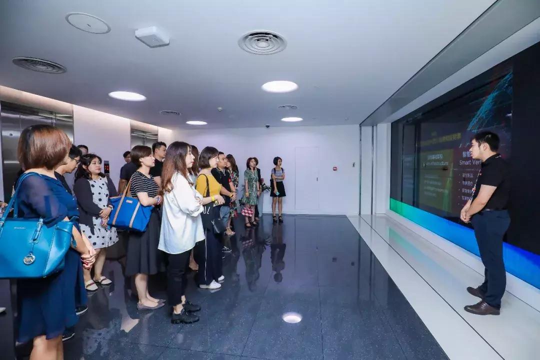 联想创业团队11人,联想产业基地招人