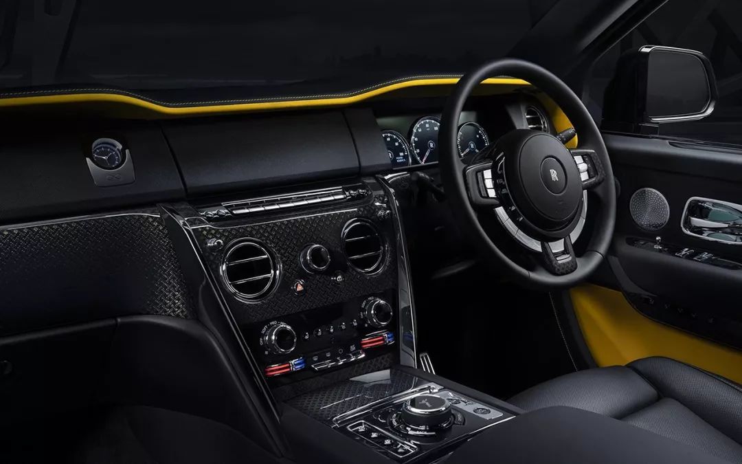 暗夜君王库里南,库里南blackbadge暗夜