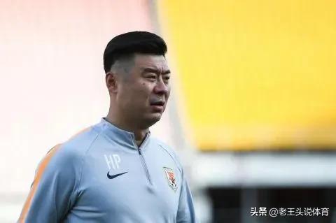 足坛十大中锋,足坛现役十大矮中锋