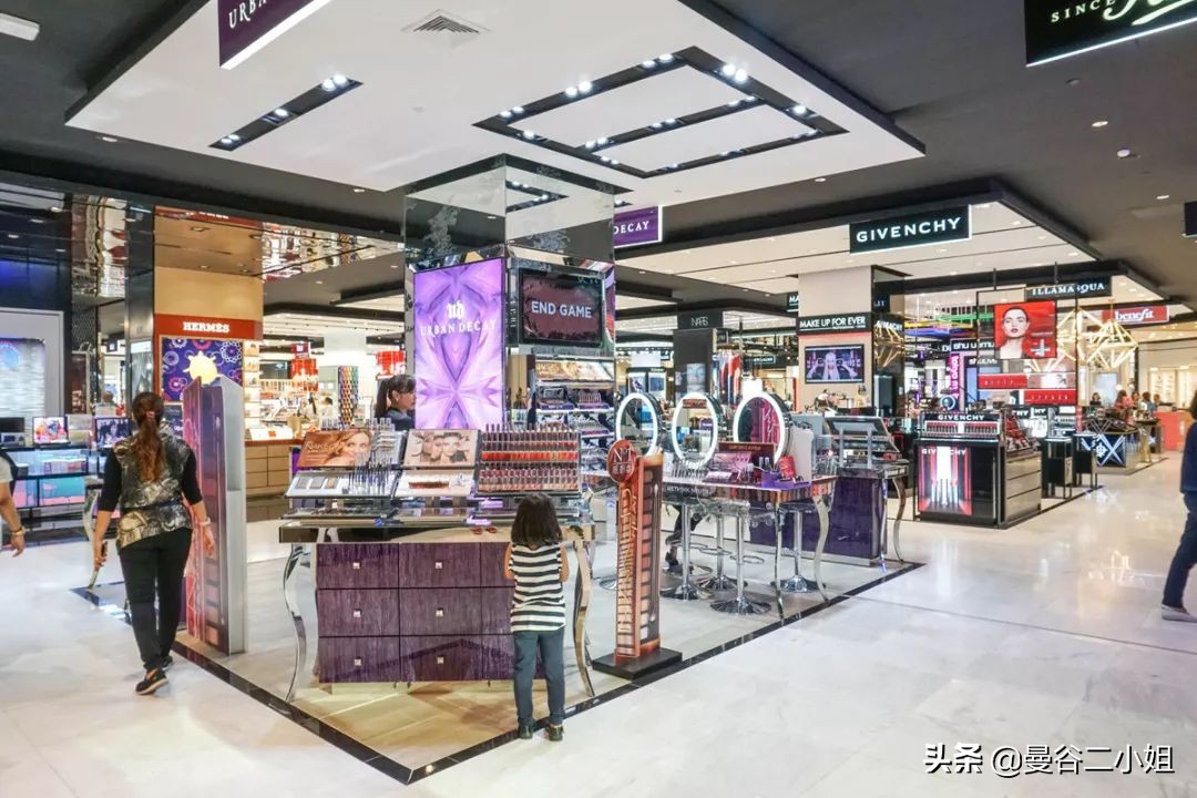 centralworld鍊煎緱涔扮殑涓滆タ,涓栫晫鍟嗗簵璐墿鎸囧崡