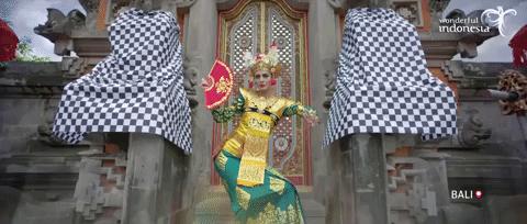 印尼巴里岛皇宫海神庙,印尼巴厘岛海神庙日落