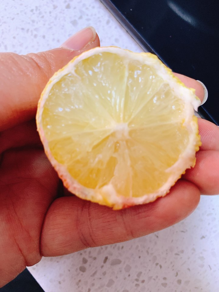 夏天草莓吃不完怎样保存好,草莓吃不完如何制作保存