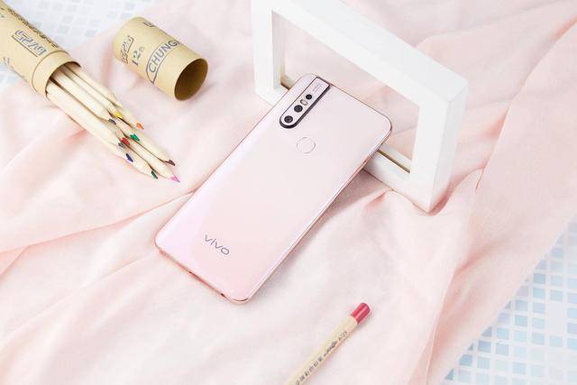 vivonex领界全面屏,vivos10超高配置你值得拥有