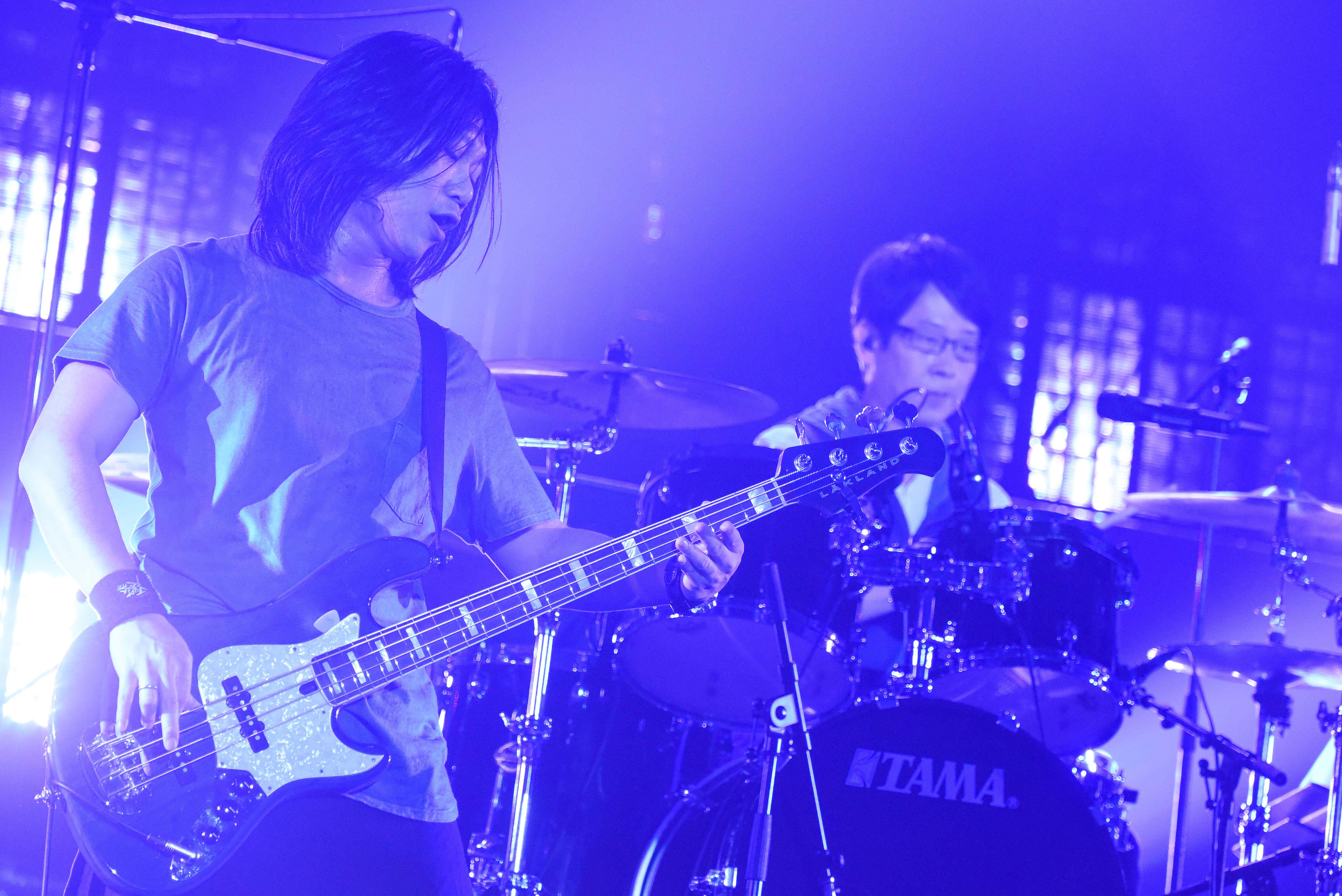 *月天五**出道20周年回归初心蓝色三部曲重温青春期的*月天五**