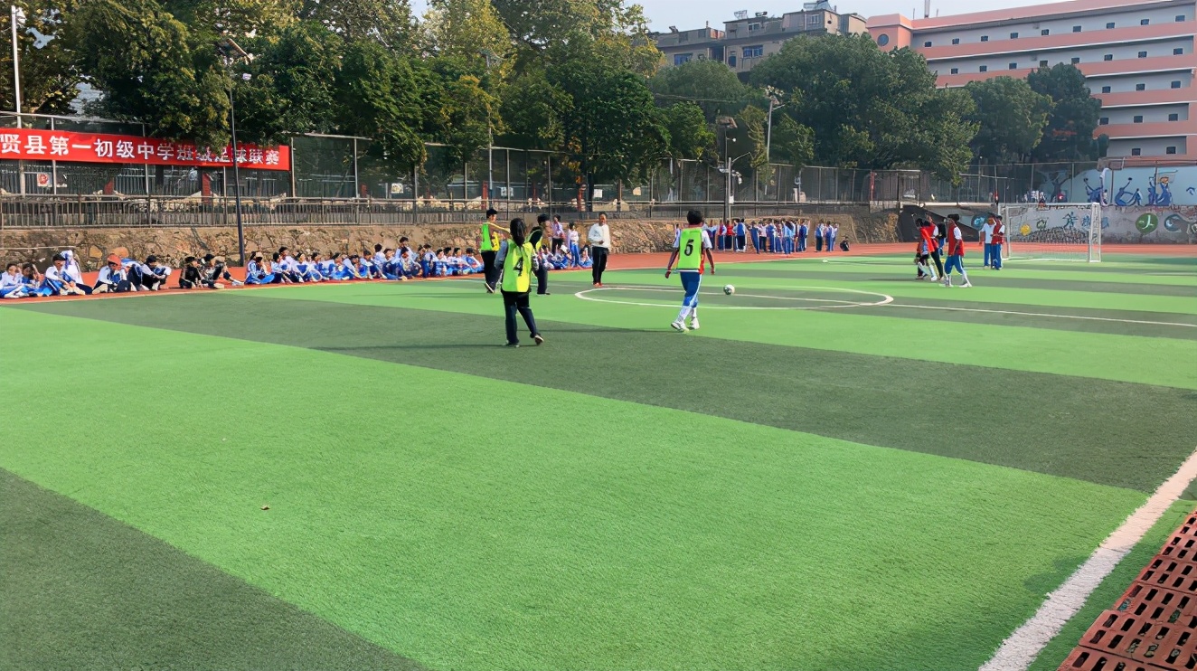 阳光一小足球联赛,阳光体育校园足球联赛