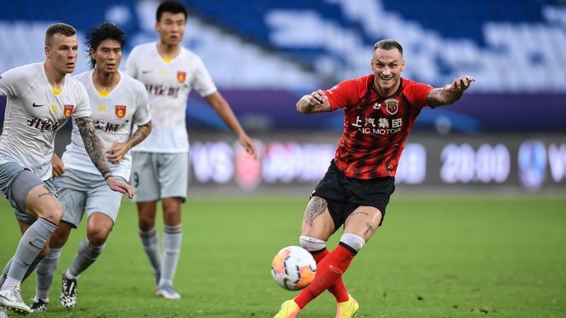 足坛官宣转会最新消息,法甲大巴黎与梅西续约了吗