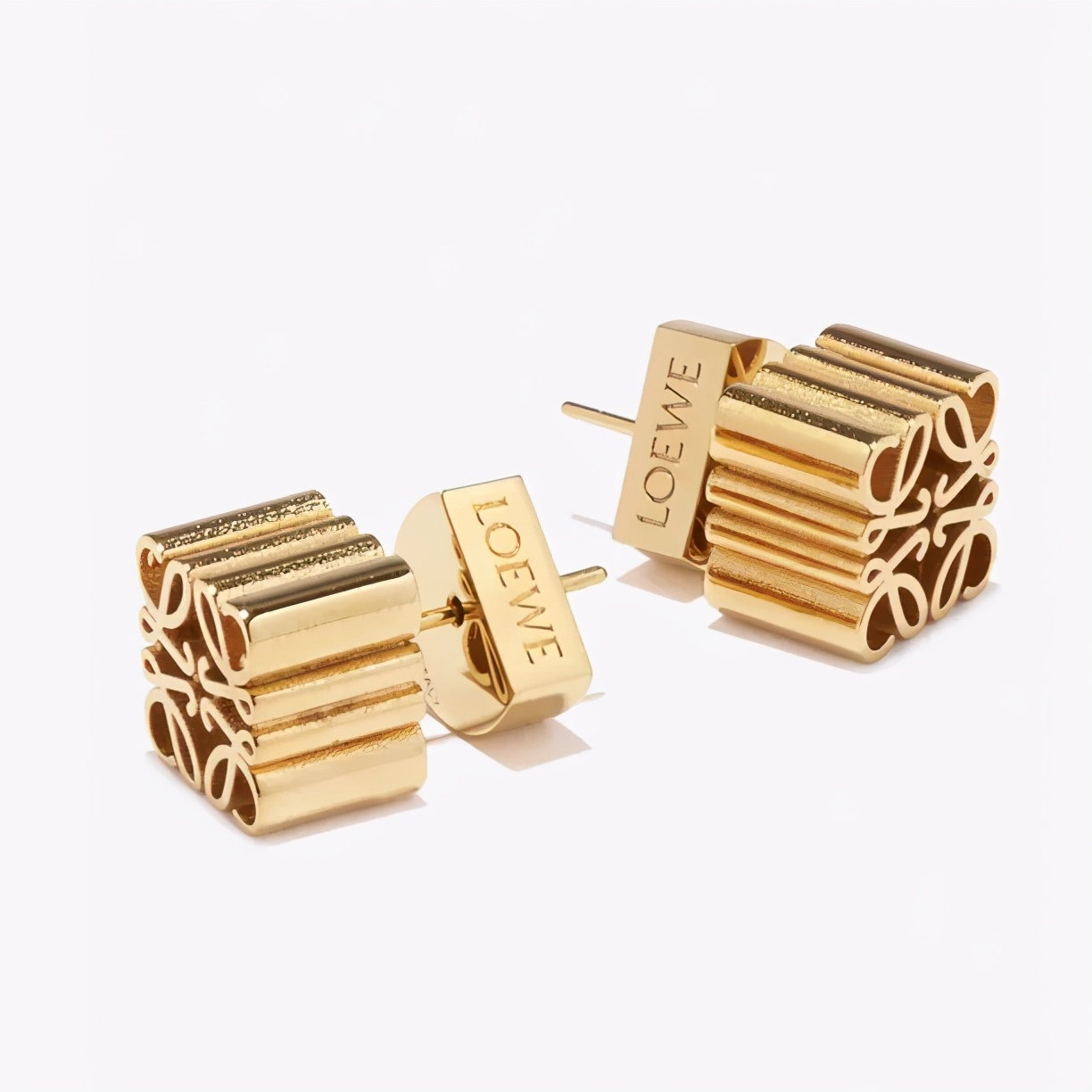 香奈儿珠宝首饰双clogo,香奈儿logo的首饰