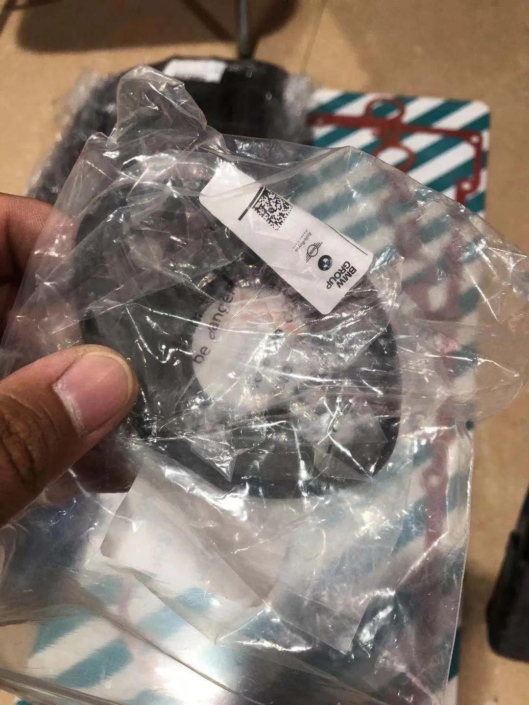 我，月薪2300，买了一辆巴伐利亚味的行政级轿车