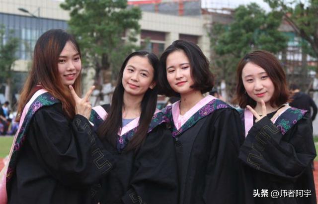 本科毕业就业月薪3万的六大专业,让985毕业生后悔的四大专业