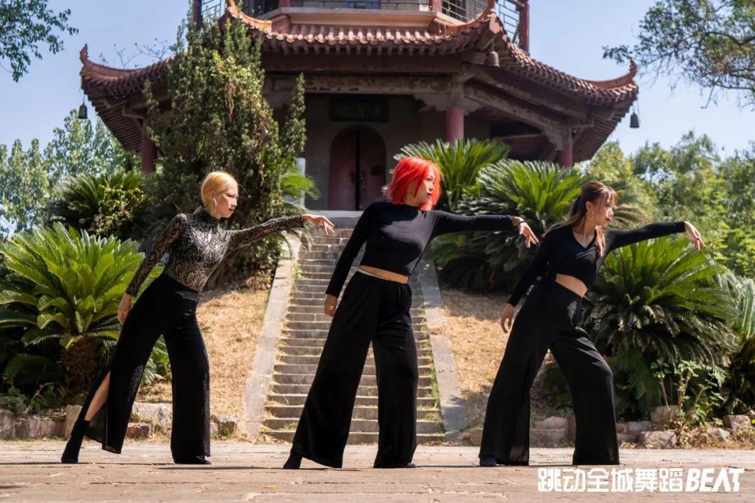 归去来兮花粥dj完整版舞蹈后背摇,花粥归去来兮舞蹈爵士