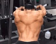 背肌倒三角训练的王牌动作,倒三角体型怎么改善背肌状态