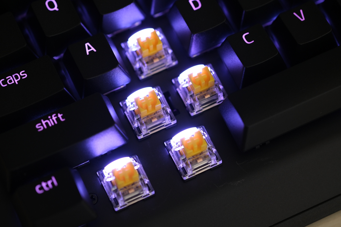 雷蛇黑寡妇蜘蛛v3无线pro机械键盘,雷蛇黑寡妇蜘蛛键盘灯光设置教程